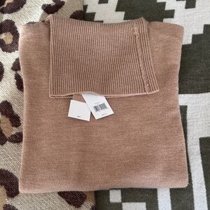 NWT Banana Republic Tan Turtleneck Sweater
